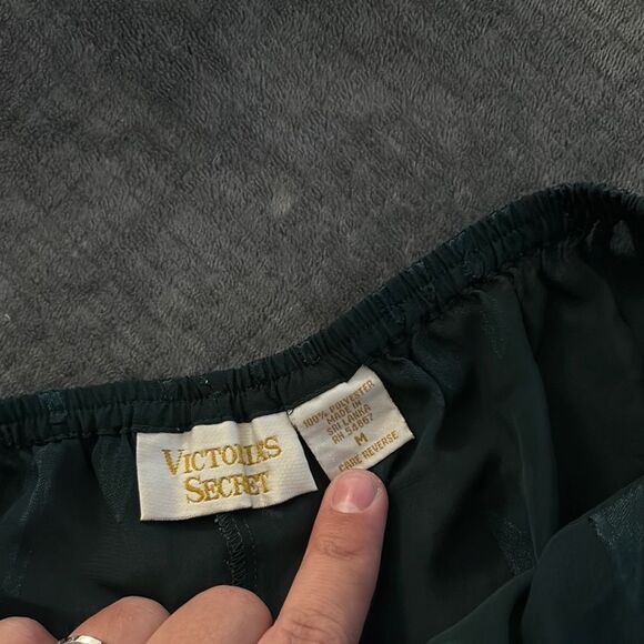 Vintage Victoria’s Secret Dark Green Patterned Mesh Pants - Picture 2 of 3